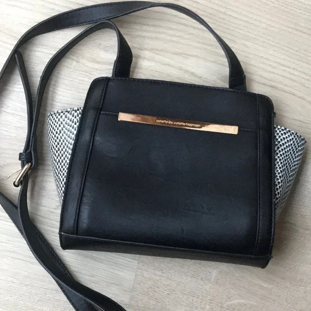 Colette by Colette Hayman Black Shoulder Bag Faux Leather Snake Skin Side - Picture 1 of 5